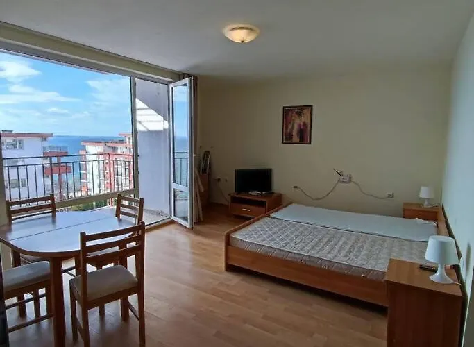 With View Апартамент *